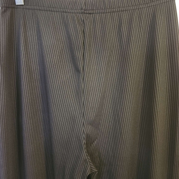 🆕️ Black & Blingy 2-Piece Set - Picture 10 of 15